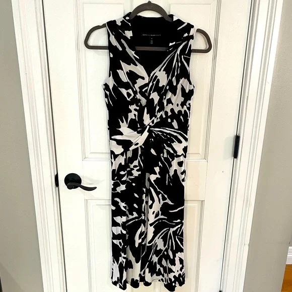 White House Black Market | Dresses | White House Black Market Abstract  Butterfly Print Twist Front Dress Size | Poshmark